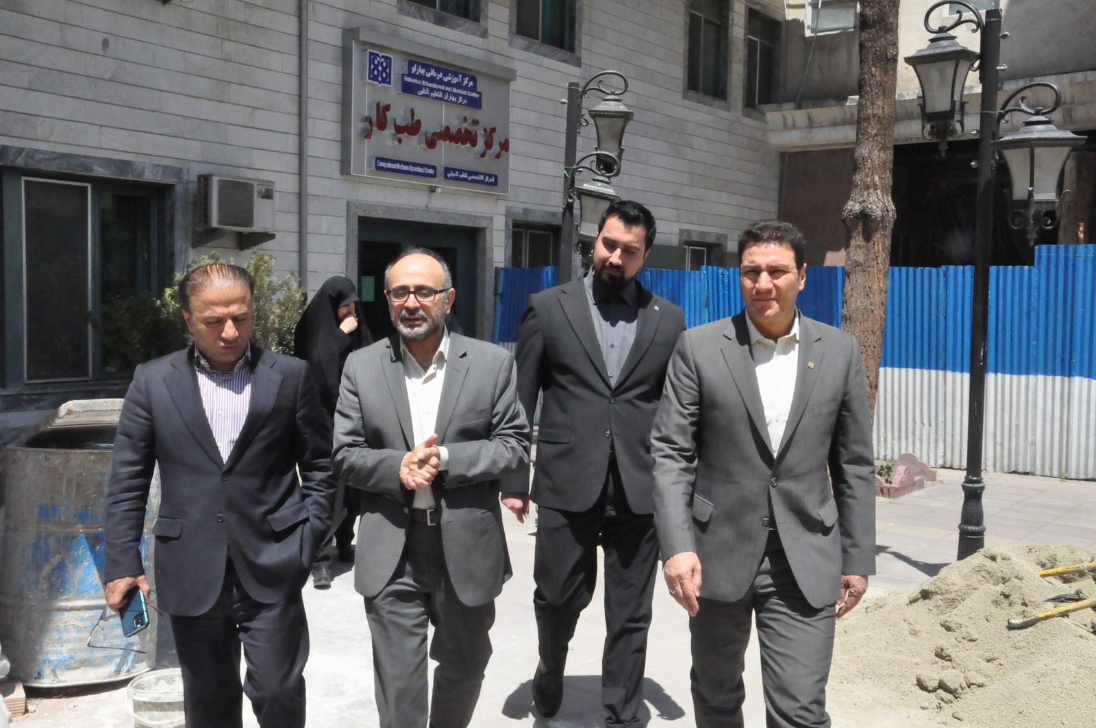 بازدید مدیر رفاه و سلامت کارکنان دانشگاه علوم پزشکی تهران از بیمارستان بهارلو
